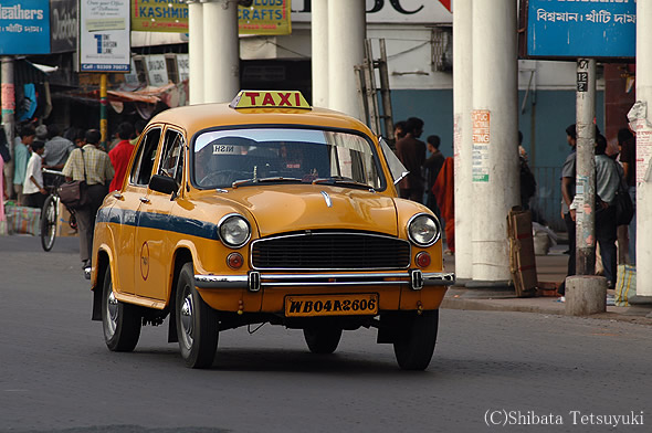 タクシーはアンバサダー 写真で見るカルカッタ